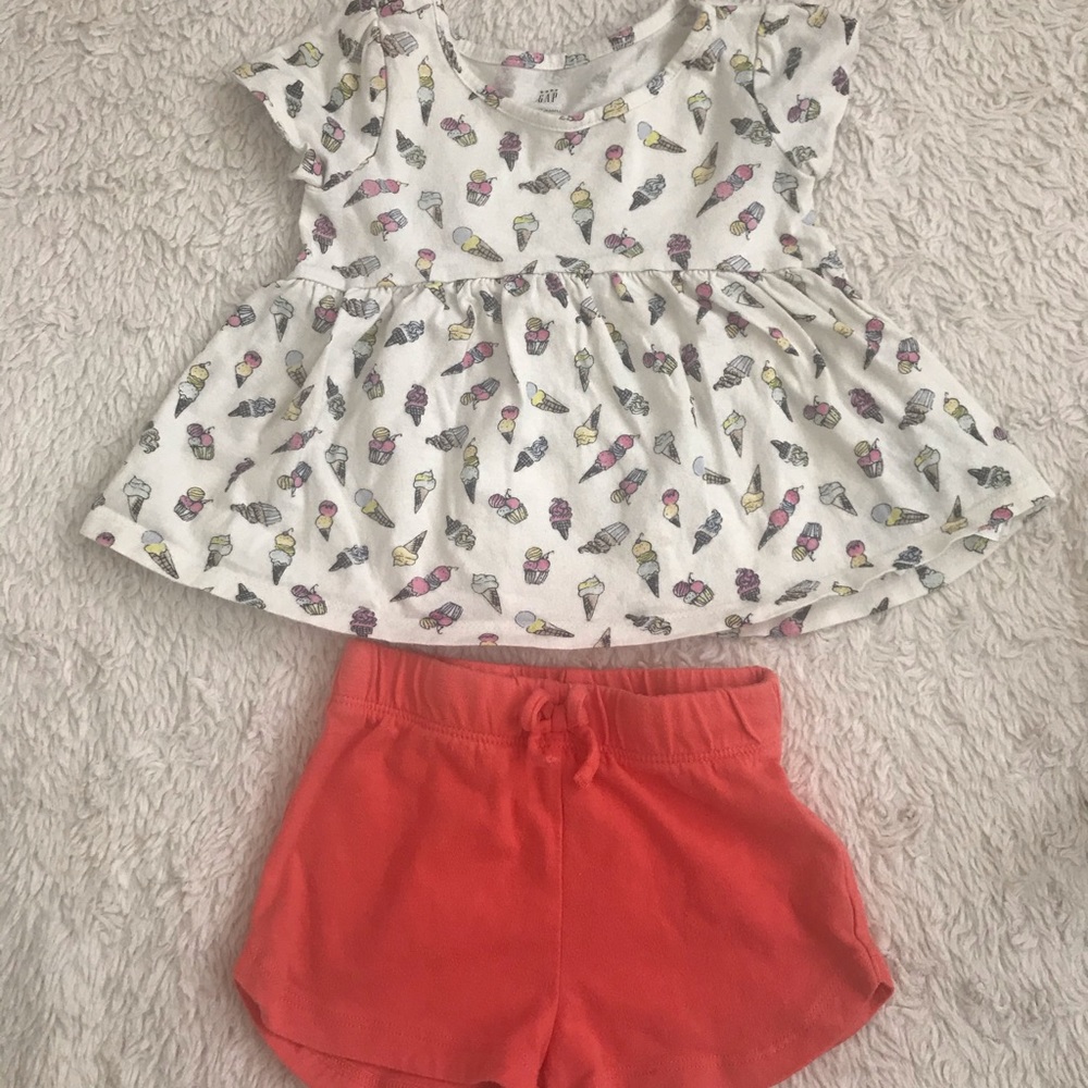 Baby Girl Outfit (6-12M)